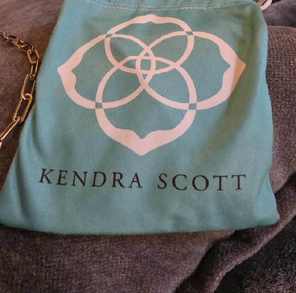 Kendra Choker Gold Link Chain Necklace with Pavé Accent - Picture 2 of 3